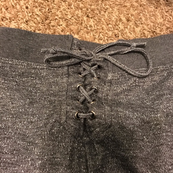 ✨FINAL PRICE✨Me to We Grey Joggers with Pockets - Picture 3 of 4